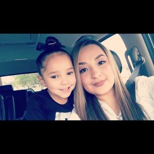 Meet your Posher, Naomi